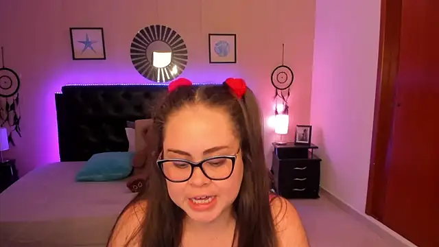 LolaVillalobos élő XXX-chatje