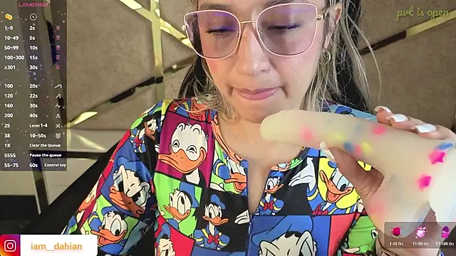 Dahiana_Dmour_ Obrolan Langsung XXX