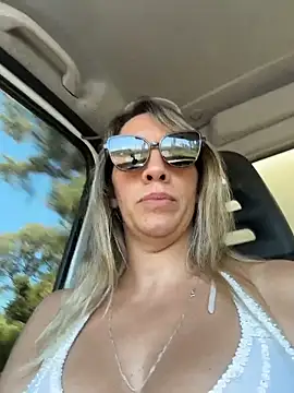 Gatitacarlita: онлайн-секс-чат