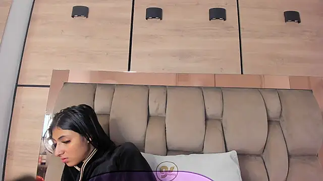 karol_lewiss Obrolan Langsung XXX