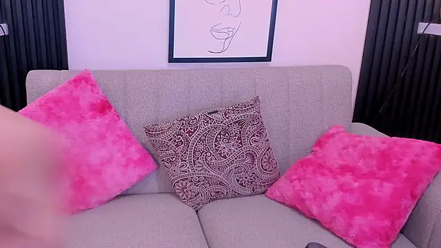 Sirenita_petitexoxo Adlı Modelin Canlı XXX Sohbeti