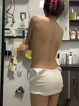 แชท XXX สดของ Aimeil