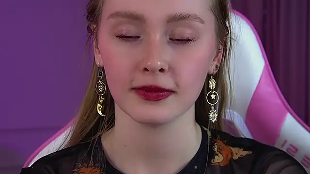 AgataFoxley 即時 XXX 聊天