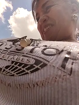 Chatroom XXX en direct de DirtyBIianca