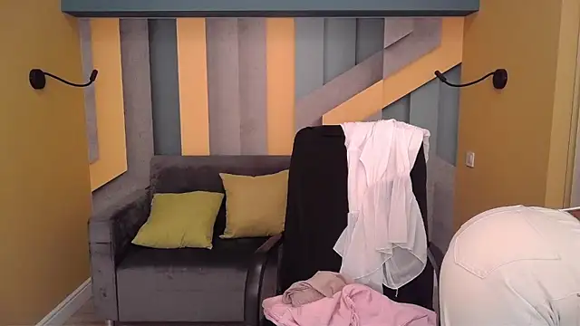 EllaLong Chat XXX in diretta