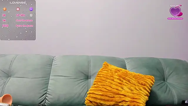 skinnysweetmilf Webcam show