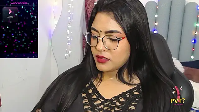 lakshmiraniii's Webcam Show