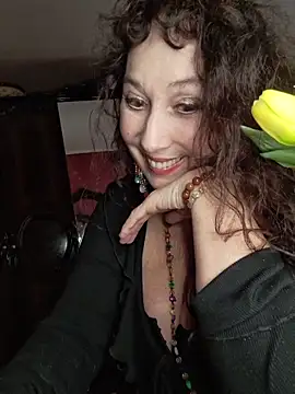 GypsyEsmeralda Webcam Show