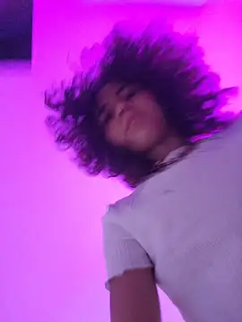 Isabella_Stark: απευθείας συνομιλία ΧΧΧ