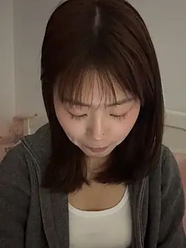 Nana-3 在線直播表演