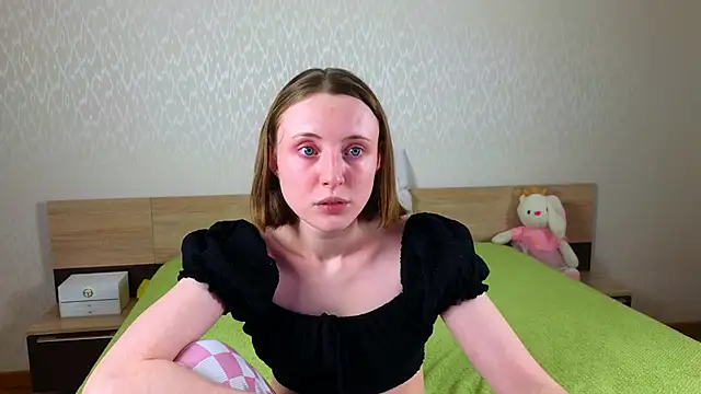 Cowell_Adelina Chat XXX in diretta