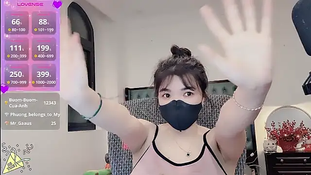 XXX chat uživo modela Caryln-Bun