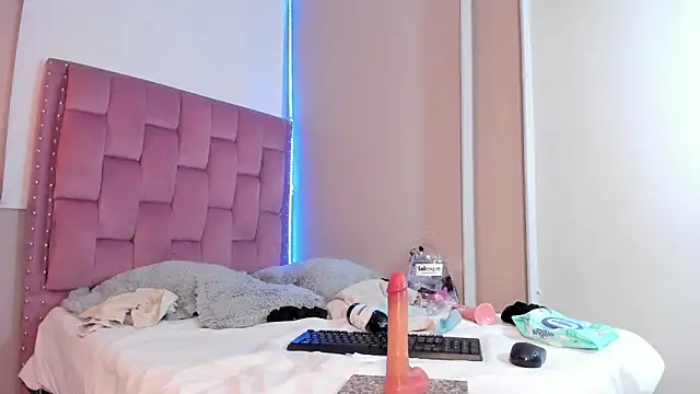 Scarlet_Vixen_ – Live XXX-chat