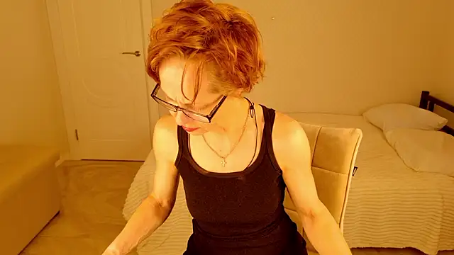 LioraWeiss Adlı Modelin Canlı XXX Sohbeti