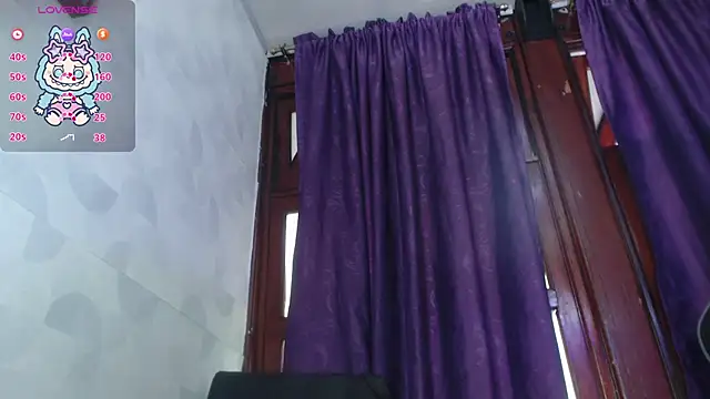 Sally23_ Adlı Modelin Canlı XXX Sohbeti