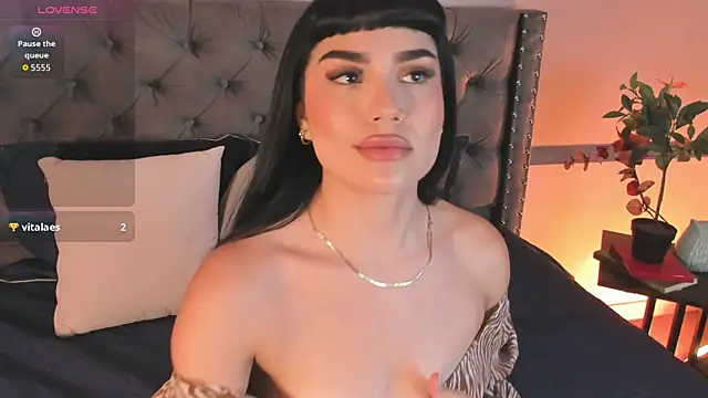 AlmaBlaze's Live XXX Chat