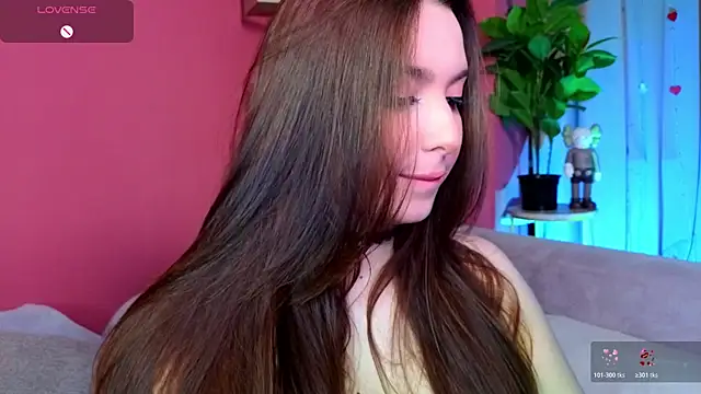 Онлайн чат XXX Lucy_louras