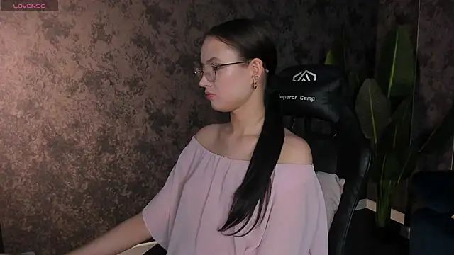 Miaa_Hill's Live XXX Chat