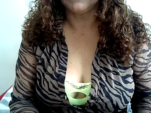 linka06 Adlı Modelin Canlı XXX Sohbeti