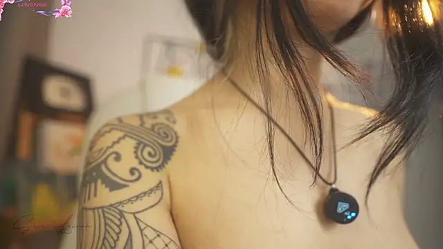 sara-laurenのライブXXXチャット