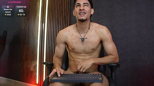 JakeMoxley Adlı Modelin Canlı XXX Sohbeti