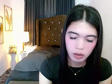 hollyyumiloove 웹캠 쇼