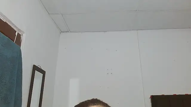 Czat XXX na żywo – Thalian