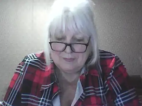 Alexia64231 Show in webcam