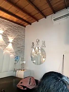 Chat +18 de Kristy1_ ao vivo