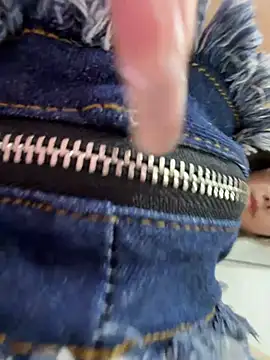 XXX chat uživo modela meimei_x