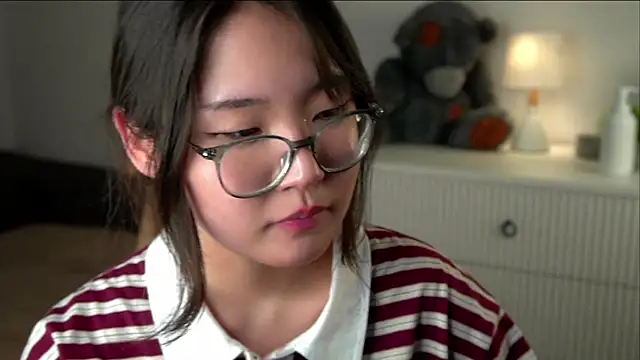 NelleMihalkon Live XXX chat