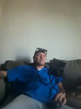 yourMasterisBored 在線直播表演