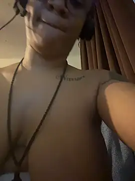 nickytheehawtie: απευθείας συνομιλία ΧΧΧ