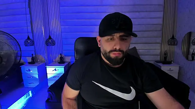 دردشة jhon_bear03 الجنسية المباشرة