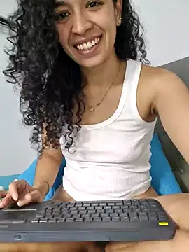 VelvetCurls লাইভ XXX চ্যাট