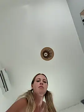 streetdoll Chat XXX in diretta