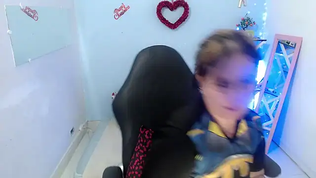 Chatroom XXX en direct de victoria_jones