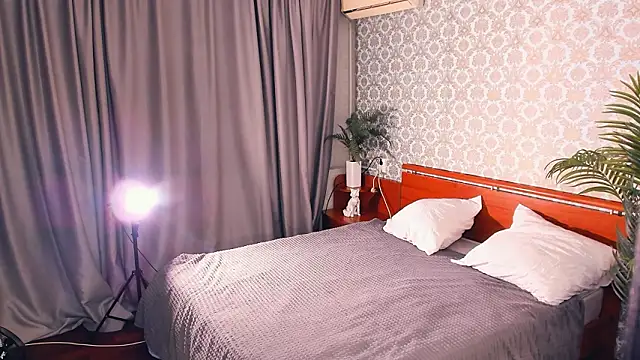 AmilyAmilli's Live XXX Chat