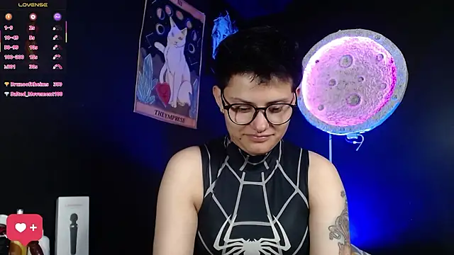 girl_intense444のライブXXXチャット