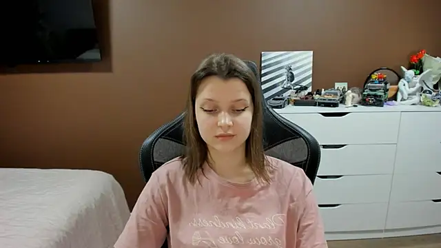 SoniNestiのライブXXXチャット