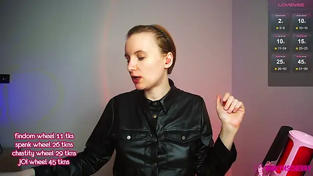 KinkyMissCherry Chat XXX in diretta