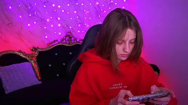 CuteeFoxy Live XXX-Chat