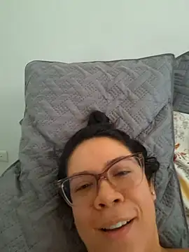 Aila_Phone Webcam show