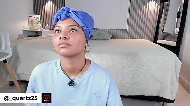 Zafiiraa Adlı Modelin Canlı XXX Sohbeti