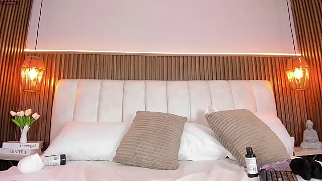 LisaLain Live XXX-chat