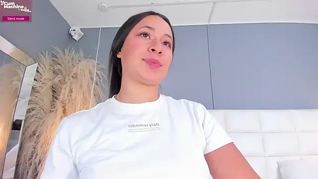 Ahincale's Live XXX Chat