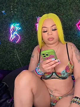 RenaThickAss 现场XXX聊天