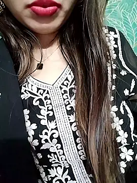 Živý XXX chat Noor_Darliing