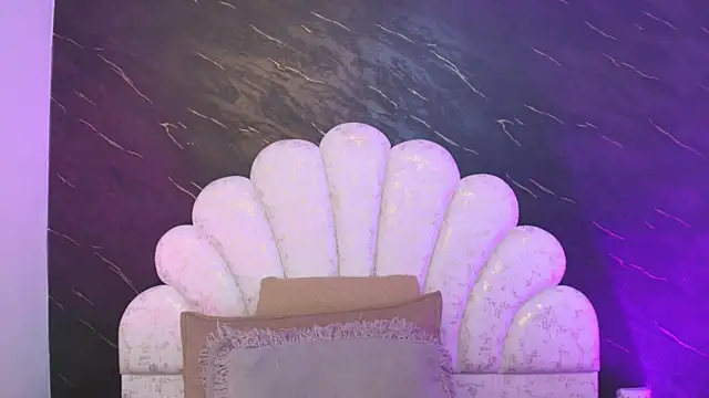 Živý XXX chat _MiaBrown_