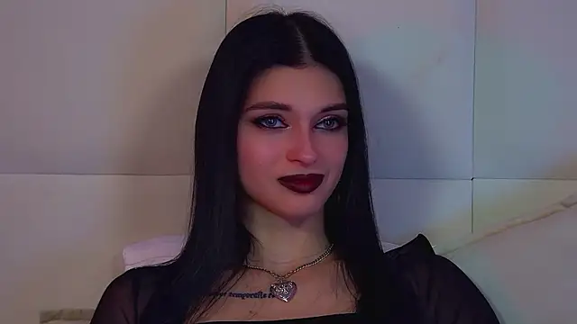 BeverlyMost élő XXX-chatje